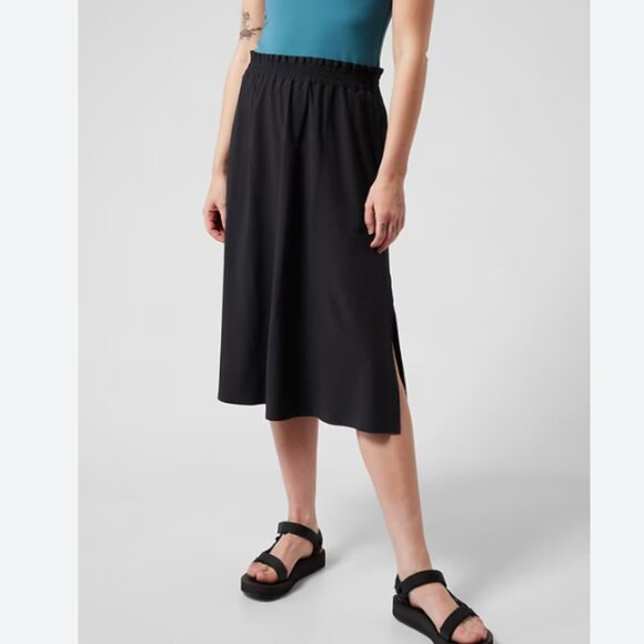 Athleta Savannah Skirt Black Midi Travel Walking Exercise Minimalist Size Large - Picture 1 of 11